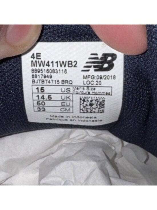 Athletic_Shoes